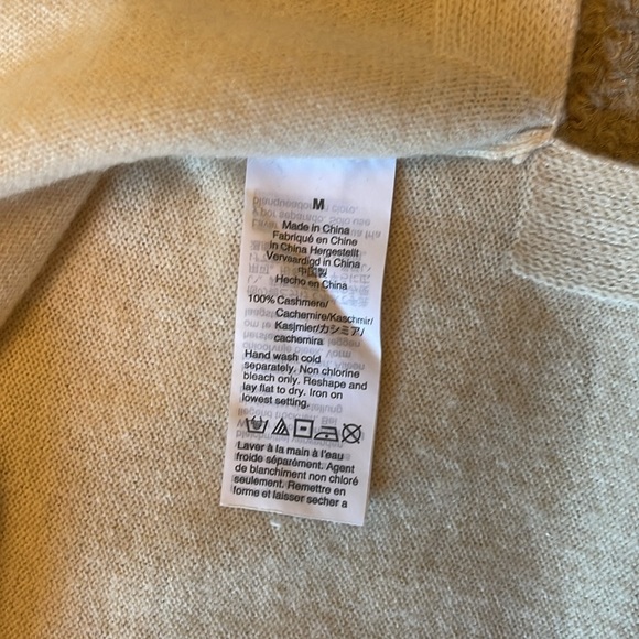 J. Crew Cream Cashmere Crewneck Sweater - Picture 4 of 4